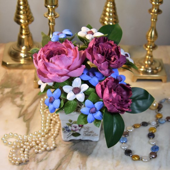 "For Mother with Love" painted on front of small trinket box w/ Sola flowers - Picture 12 of 14